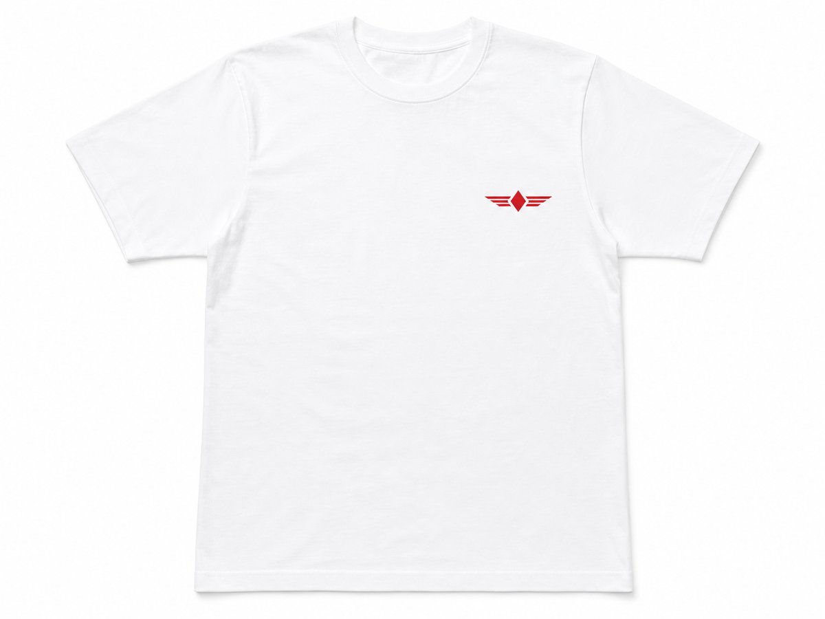 左胸に社名ロゴをプリントした白いスタッフ用Tシャツ｜山口 中村被服